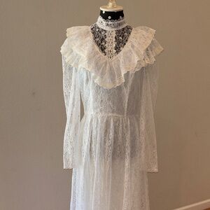 Candi Jones California Vintage Lace Dress